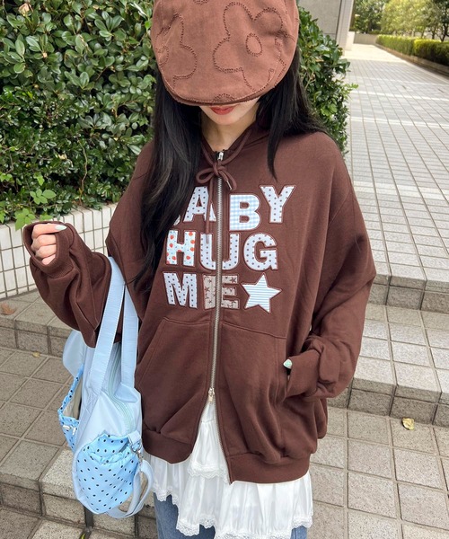 WC(ダブル シー)の「《万能アイテム★》パッチワークメッセージパーカー(パーカー・レディース・ピンク/グレー/ブラウン・FREE)」の3枚目の写真