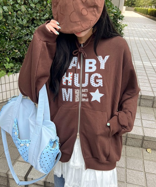 WC(ダブル シー)の「《万能アイテム★》パッチワークメッセージパーカー(パーカー・レディース・ピンク/グレー/ブラウン・FREE)」の8枚目の写真