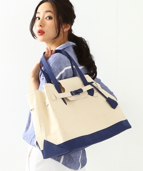 Demi-Luxe BEAMS（デミルクス ビームス）の「LA COUSETTE / 別注 キャンバスベルテッドトート L（トートバッグ・レディース・ブラック/ネイビー・ONE SIZE）」の22枚目の写真