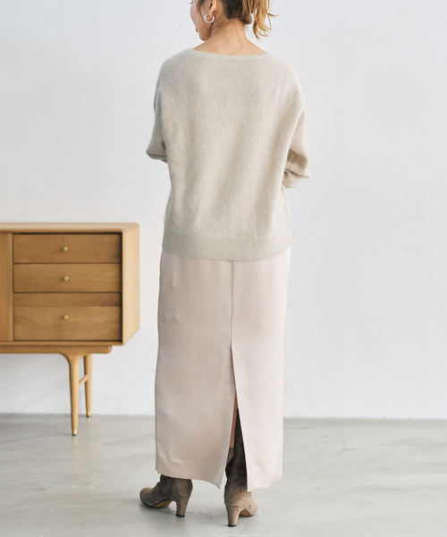 Spick & Span(スピックアンドスパン)の「ウールファーVネックプルオーバー(ニット/セーター・レディース・ベージュ/チャコールグレー/ピンク系その他・FREE)」の18枚目の写真