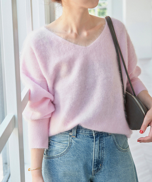 Spick & Span(スピックアンドスパン)の「ウールファーVネックプルオーバー(ニット/セーター・レディース・ベージュ/チャコールグレー/ピンク系その他・FREE)」の21枚目の写真