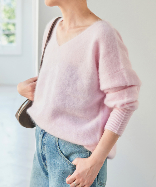 Spick & Span(スピックアンドスパン)の「ウールファーVネックプルオーバー(ニット/セーター・レディース・ベージュ/チャコールグレー/ピンク系その他・FREE)」の22枚目の写真