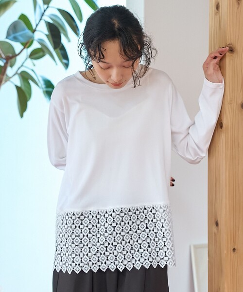coen(コーエン)の「【新型登場】裾レース切替 レイヤード風ロンT(Tシャツ/カットソー・レディース・オフホワイト/ブラック・L/M)」の7枚目の写真
