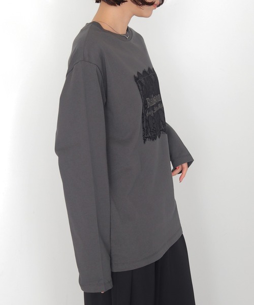 cheriella(シェリエラ)の「【cheriella】レースグラフィックロゴロンT LACE GRAPHIC LOGO LONG TEE(Tシャツ/カットソー・レディース・オフホワイト/チャコールグレー・FREE)」の18枚目の写真