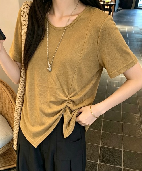 BLoomMe（ブルームミー）の「アシンメトリーTシャツ（Tシャツ/カットソー・レディース・ブラック/キャメル/グレー/ホワイト・M）」の14枚目の写真