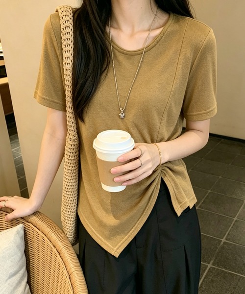 BLoomMe（ブルームミー）の「アシンメトリーTシャツ（Tシャツ/カットソー・レディース・ブラック/キャメル/グレー/ホワイト・M）」の17枚目の写真