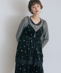 ベロア刺繍キャミ