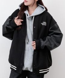THE NORTH FACE（ザノースフェイス）の「THE NORTH FACE(ザ・ノースフェイス)/ルーズフィット 配色ライン スタジャン ヴァーシティージャケット/VARSITY HEAT JACKET（ブルゾン）」