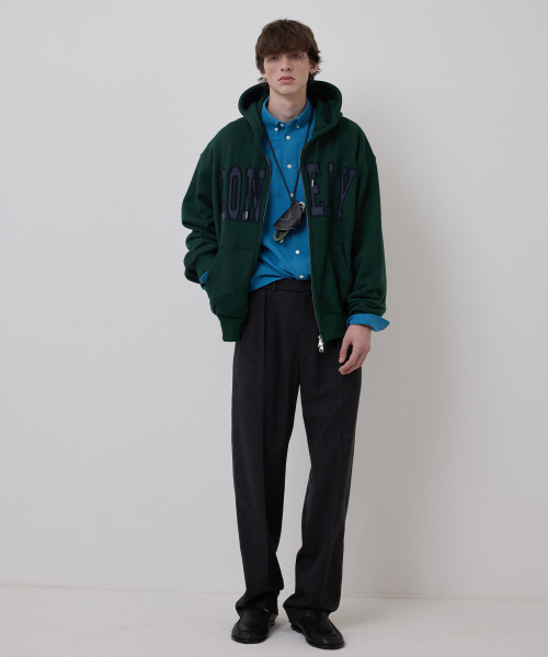 NOHANT(ノアン)の「LONELY/LOVELY フラッフィーフーディー ジップアップ(グリーン/ネイビー)(パーカー・レディース・グリーン・SMALL/MEDIUM/LARGE)」の2枚目の写真