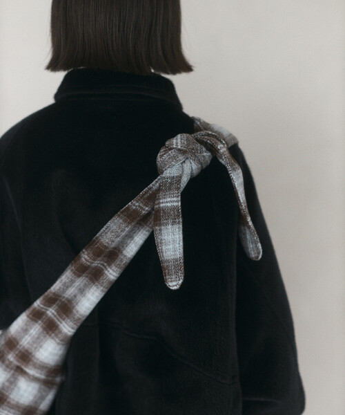 Firsthand(ファーストハンド)の「Firsthand/ファーストハンド ムスビ ビッグショルダートート バッグ【限定展開】(ショルダーバッグ・レディース・ブルー/ブラック/ベージュ・ONE SIZE)」の10枚目の写真