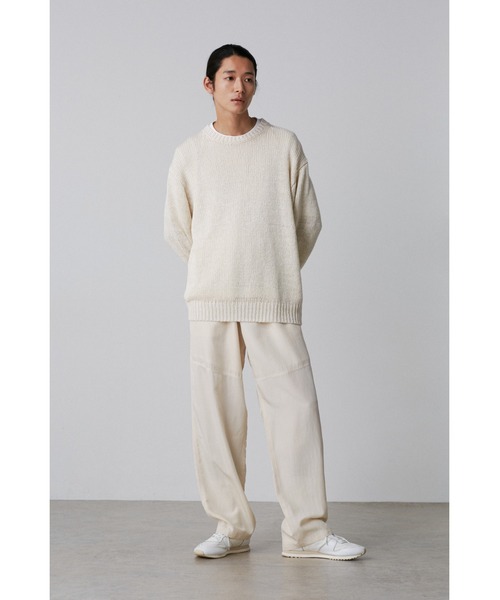 YLEVE(イレーヴ)の「YLEVE / EUROPEAN LINEN SILK BASQUE KNIT PULL OVER(ニット/セーター・メンズ・ネイビー・5)」の2枚目の写真