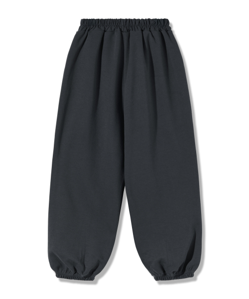 PIANER KIDS(ピアネールキッズ)の「パイピングジョガースウェットパンツ(チャコール)(スウェットパンツ・レディース・チャコール・M(130-140cm)/L(140-150㎝)/S(120-130cm)/XL(150-160㎝))」の5枚目の写真