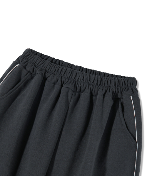 PIANER KIDS(ピアネールキッズ)の「パイピングジョガースウェットパンツ(チャコール)(スウェットパンツ・レディース・チャコール・M(130-140cm)/L(140-150㎝)/S(120-130cm)/XL(150-160㎝))」の7枚目の写真