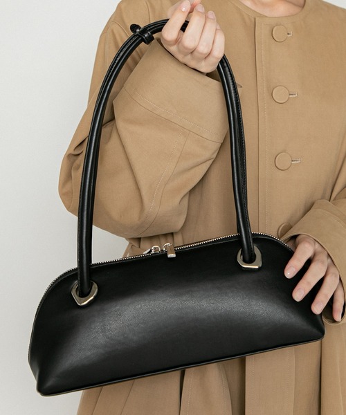 LE VERNIS(ル・ベルニ)の「LE VERNIS(ル・ベルニ)Eyelet slim boston bag(ボストンバッグ・レディース・モカ/ブラック/ピンク・FREE)」の12枚目の写真