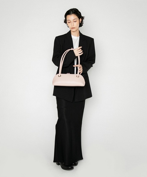 LE VERNIS(ル・ベルニ)の「LE VERNIS(ル・ベルニ)Eyelet slim boston bag(ボストンバッグ・レディース・モカ/ブラック/ピンク・FREE)」の16枚目の写真