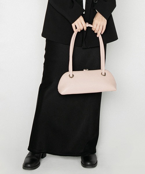 LE VERNIS(ル・ベルニ)の「LE VERNIS(ル・ベルニ)Eyelet slim boston bag(ボストンバッグ・レディース・モカ/ブラック/ピンク・FREE)」の17枚目の写真