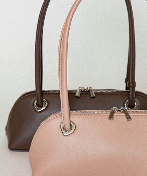 LE VERNIS(ル・ベルニ)の「LE VERNIS(ル・ベルニ)Eyelet slim boston bag(ボストンバッグ・レディース・モカ/ブラック/ピンク・FREE)」の20枚目の写真