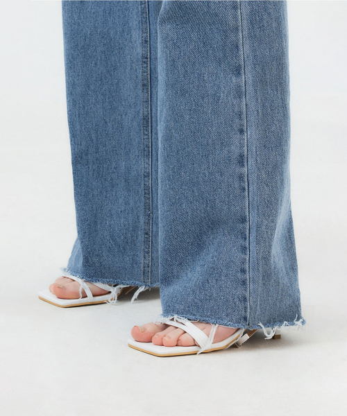 FORTYFOUR（フォーティフォー）の「[W] ダメージカッティングデニムパンツ（デニムパンツ・レディース・ライトブルー/スカイブルー/ブルー・SMALL/MEDIUM/LARGE）」の7枚目の写真