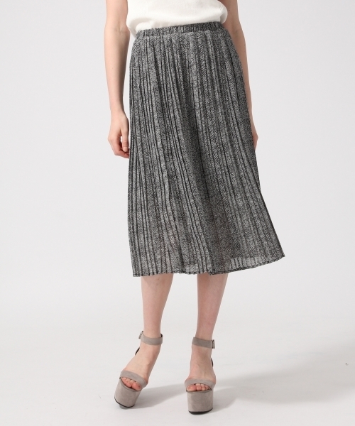 HARE（ハレ）の「ランダムプリーツミモレスカート(HARE)（スカート・レディース・グレー/オフホワイト/オレンジ・FREE）」の2枚目の写真