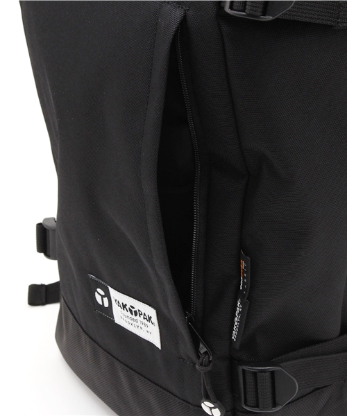 YAKPAK(ヤックパック)の「YAK PAK RollTop RuckSack(バックパック/リュック・レディース・ブラック/ベージュ・FREE)」の12枚目の写真