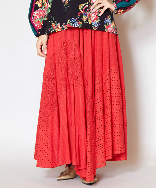 チャイハネ（チャイハネ）の「【チャイハネ】レースパッチワークスカート（スカート・レディース・オレンジ/ネイビー/ホワイト/ブルー/パープル/ピンク/ライトブルー/ブラック/レッド/グリーン/ダークパープル/イエロー・FREE）」の11枚目の写真