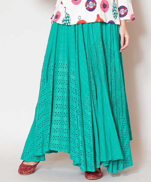 チャイハネ（チャイハネ）の「【チャイハネ】レースパッチワークスカート（スカート・レディース・オレンジ/ネイビー/ホワイト/ブルー/パープル/ピンク/ライトブルー/ブラック/レッド/グリーン/ダークパープル/イエロー・FREE）」の3枚目の写真