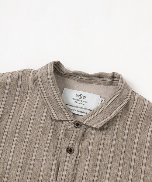 WORK NOT WORK URBAN RESEARCH(ワークノットワークアーバンリサーチ)の「WORK NOT WORK リネンストライプビッグシルエット5分袖シャツ(シャツ/ブラウス・メンズ・ベージュ/ネイビー・LARGE/MEDIUM/SMALL)」の12枚目の写真