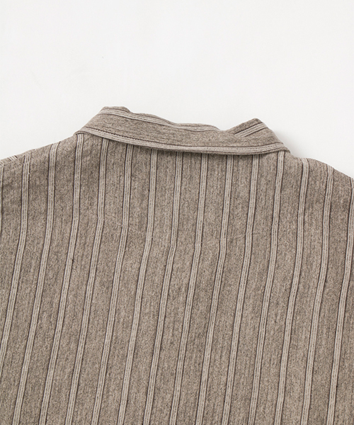 WORK NOT WORK URBAN RESEARCH(ワークノットワークアーバンリサーチ)の「WORK NOT WORK リネンストライプビッグシルエット5分袖シャツ(シャツ/ブラウス・メンズ・ベージュ/ネイビー・LARGE/MEDIUM/SMALL)」の8枚目の写真