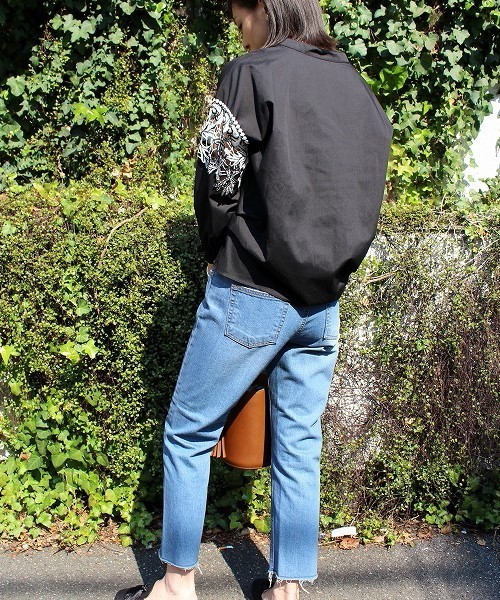 ottilie（オティーリエ）の「モチーフレースブラウス（シャツ/ブラウス・レディース・ブラック/オフホワイト・FREE）」の4枚目の写真