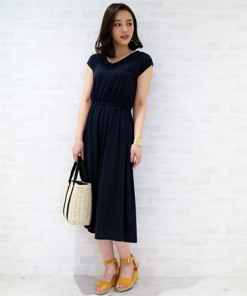 N.(N. Natural Beauty Basic)(エヌエヌナチュラルビューティーベーシック)の「バックリボンカットソーワンピース(ワンピース・レディース・イエロー/ネイビー/グレー/ブルー/ブラウン・MEDIUM)」の7枚目の写真