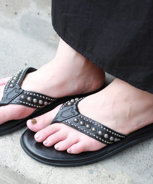 JOURNAL STANDARD(ジャーナルスタンダード)の「ISLAND SLIPPER×HTC×JS別注 スタッズサンダル_#(サンダル・レディース・ブラック・7/6/5)」の7枚目の写真