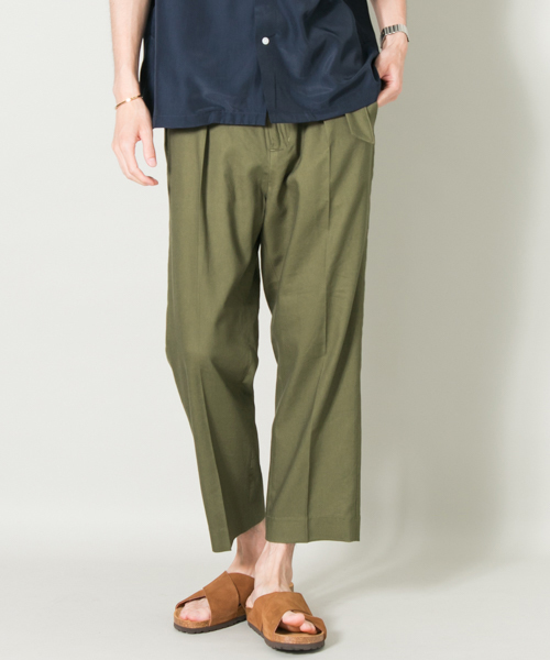 URBAN RESEARCH(アーバンリサーチ)の「UR アンクルベルトパンツ(その他パンツ・メンズ・ベージュ/カーキ/ブラック・LARGE/MEDIUM)」の3枚目の写真