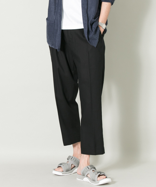 URBAN RESEARCH(アーバンリサーチ)の「UR アンクルベルトパンツ(その他パンツ・メンズ・ベージュ/カーキ/ブラック・LARGE/MEDIUM)」の2枚目の写真