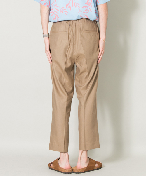 URBAN RESEARCH(アーバンリサーチ)の「UR アンクルベルトパンツ(その他パンツ・メンズ・ベージュ/カーキ/ブラック・LARGE/MEDIUM)」の5枚目の写真