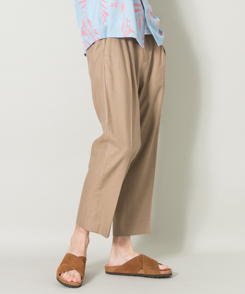 URBAN RESEARCH(アーバンリサーチ)の「UR アンクルベルトパンツ(その他パンツ・メンズ・ベージュ/カーキ/ブラック・LARGE/MEDIUM)」の9枚目の写真
