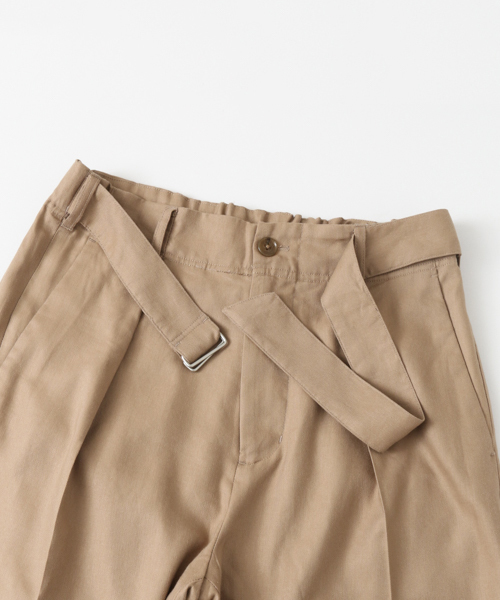 URBAN RESEARCH(アーバンリサーチ)の「UR アンクルベルトパンツ(その他パンツ・メンズ・ベージュ/カーキ/ブラック・LARGE/MEDIUM)」の16枚目の写真
