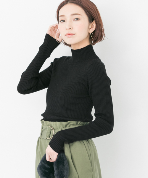 URBAN RESEARCH（アーバンリサーチ）の「ウォッシャブルリブハイネックニット（ニット/セーター・レディース・ブラック/パープル/ブラウン/グレー/オフホワイト・FREE）」の3枚目の写真