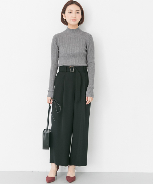 URBAN RESEARCH（アーバンリサーチ）の「ウォッシャブルリブハイネックニット（ニット/セーター・レディース・ブラック/パープル/ブラウン/グレー/オフホワイト・FREE）」の8枚目の写真