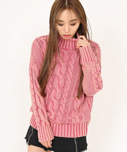 ENVYM（アンビー）の「ボリュームネックＳ／Ｗ ＫＮＩＴ                     （ニット/セーター・レディース・ブラック/ネイビー/ピンク/グリーン・FREE）」の4枚目の写真