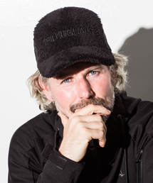 1PIU1UGUALE3 RELAX(ウノピゥウノウグァーレトレ)ボアフリースロゴメッシュキャップ