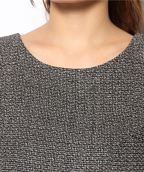 Soareak(ソアリーク)の「バックファスナーツイードワンピース(ワンピース・レディース・ベージュ/レッド/ブラック・SMALL/MEDIUM)」の8枚目の写真