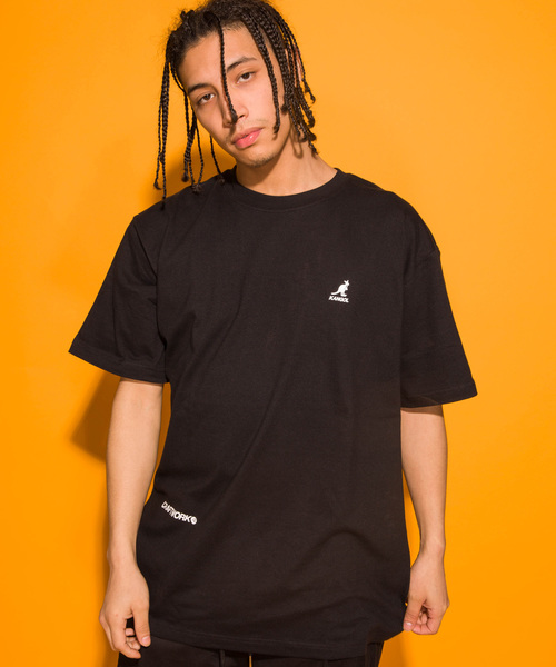 KANGOL(カンゴール)の「【KANGOL/カンゴール】ロゴビッグTEE /別注Tシャツ(Tシャツ/カットソー・メンズ・ホワイト/ブラック/ラベンダー・MEDIUM/LARGE/X-LARGE)」の1枚目の写真