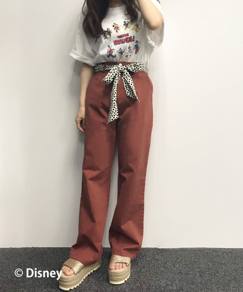 one after another NICE CLAUP（ワンアフターアナザーナイスクラップ）の「ミッキーマウス＆フレンズ/Tシャツ（Tシャツ/カットソー・レディース・オフホワイト/ブラック・FREE）」の3枚目の写真