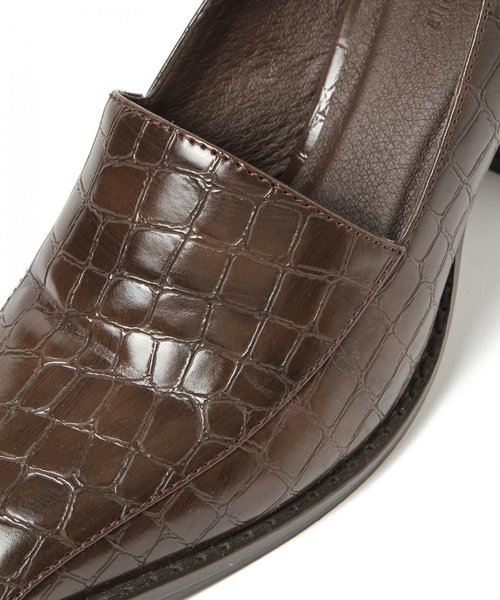 PAGEBOY(ページボーイ)の「クロコスクエアパンプス(パンプス・レディース・ブラック/ダークブラウン/マスタード・MEDIUM/LARGE)」の17枚目の写真