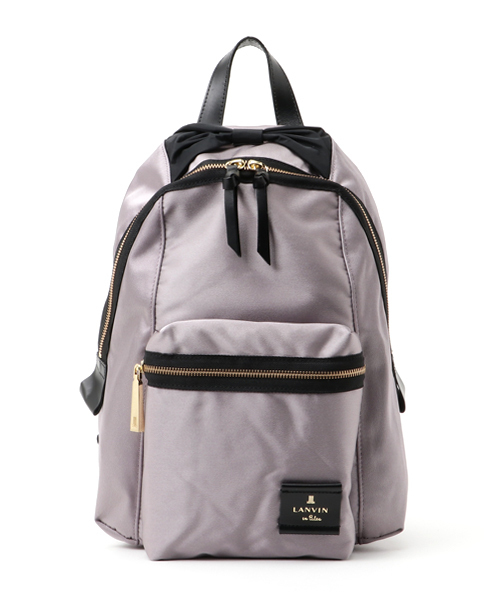 LANVIN en Bleu（ランバンオンブルー）の「トロカデロ リボンモチーフ ナイロンリュック（バックパック/リュック・レディース・ブラック/グリーン/カーキ/ネイビー/パープル/シルバー/ゴールド/オリーブ/グレー/ベージュ/ブルー/ピンク/シャンパン/ブラウン/グレイッシュベージュ/ベージュ系その他/ネイビー系・フリー/FREE）」の14枚目の写真