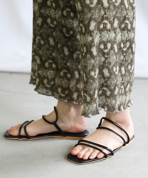 select MOCA（セレクトモカ）の「ループスフラットサンダル（サンダル・レディース・ブラック/アイボリー/キャメル・SMALL/MEDIUM/LARGE）」の19枚目の写真