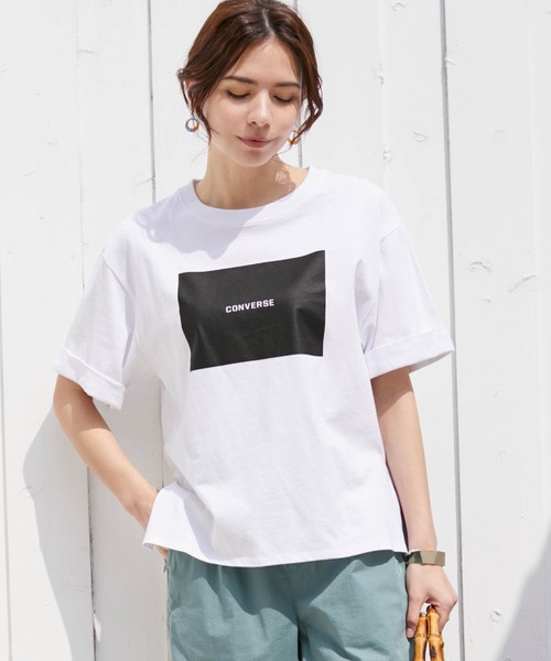 CONVERSE(コンバース)の「CONVERSE コンバース Chaco closet別注 センターボックス スクエアプリントロゴ オーバーサイズカットソー(Tシャツ/カットソー・レディース・ホワイト/ダークグリーン/パープル系その他/サンドベージュ/ネイビー/ブラック・FREE)」の2枚目の写真