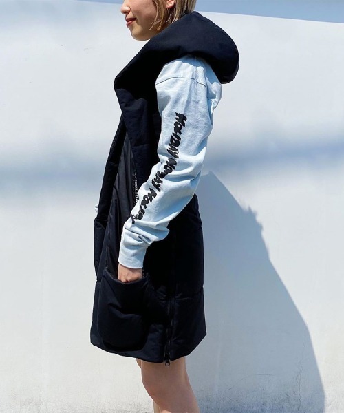 HOLIDAY（ホリデイ）の「PRIMALOFT TAPE HOODED MUFFLER プリマロフト  