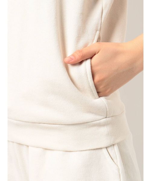 GYDA（ジェイダ）の「ダメージノースリーブパーカー（パーカー・レディース・ベージュ/アイボリー/カーキ/グレー・FREE）」の21枚目の写真