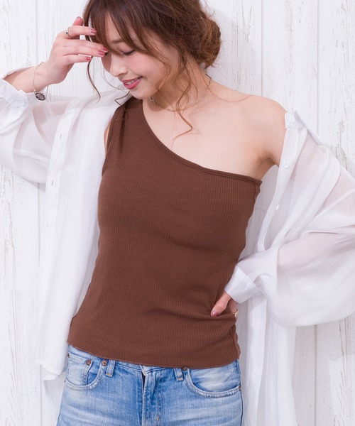 SpRay(スプレイ)の「【WEB限定】カップ付テレコワンショル(タンクトップ・レディース・グレイッシュベージュ/アイボリー/ブラウン/カーキ/ブラック・FREE)」の3枚目の写真